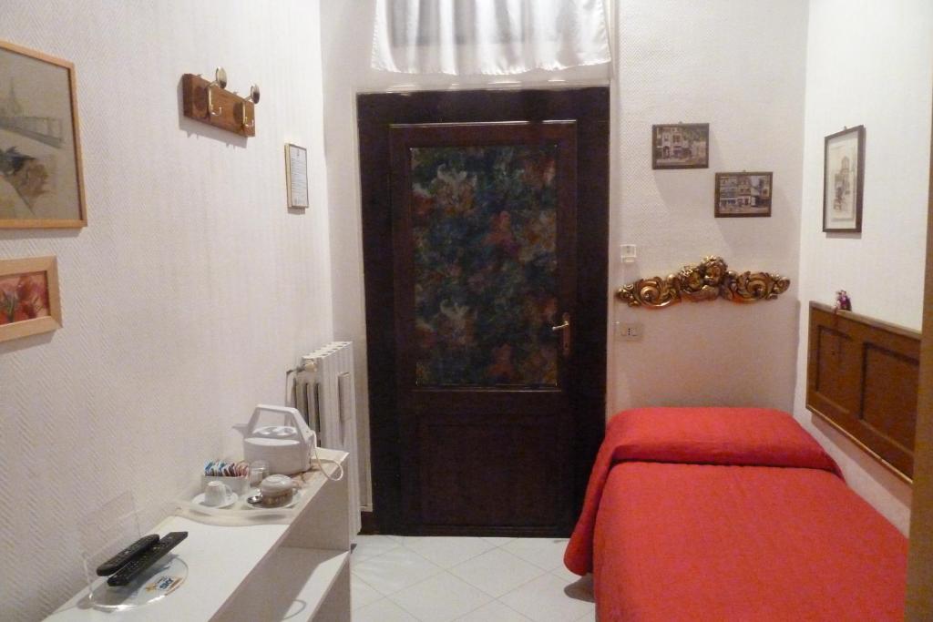 Bb Santa Rosa Bed & Breakfast Viterbo Ruang foto